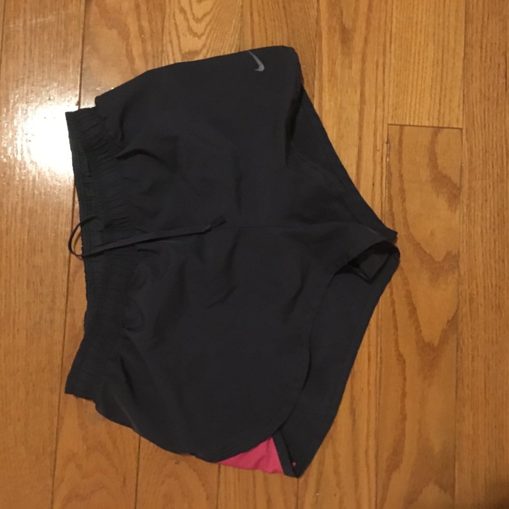 Pink Nike Set - Picture 5 of 7